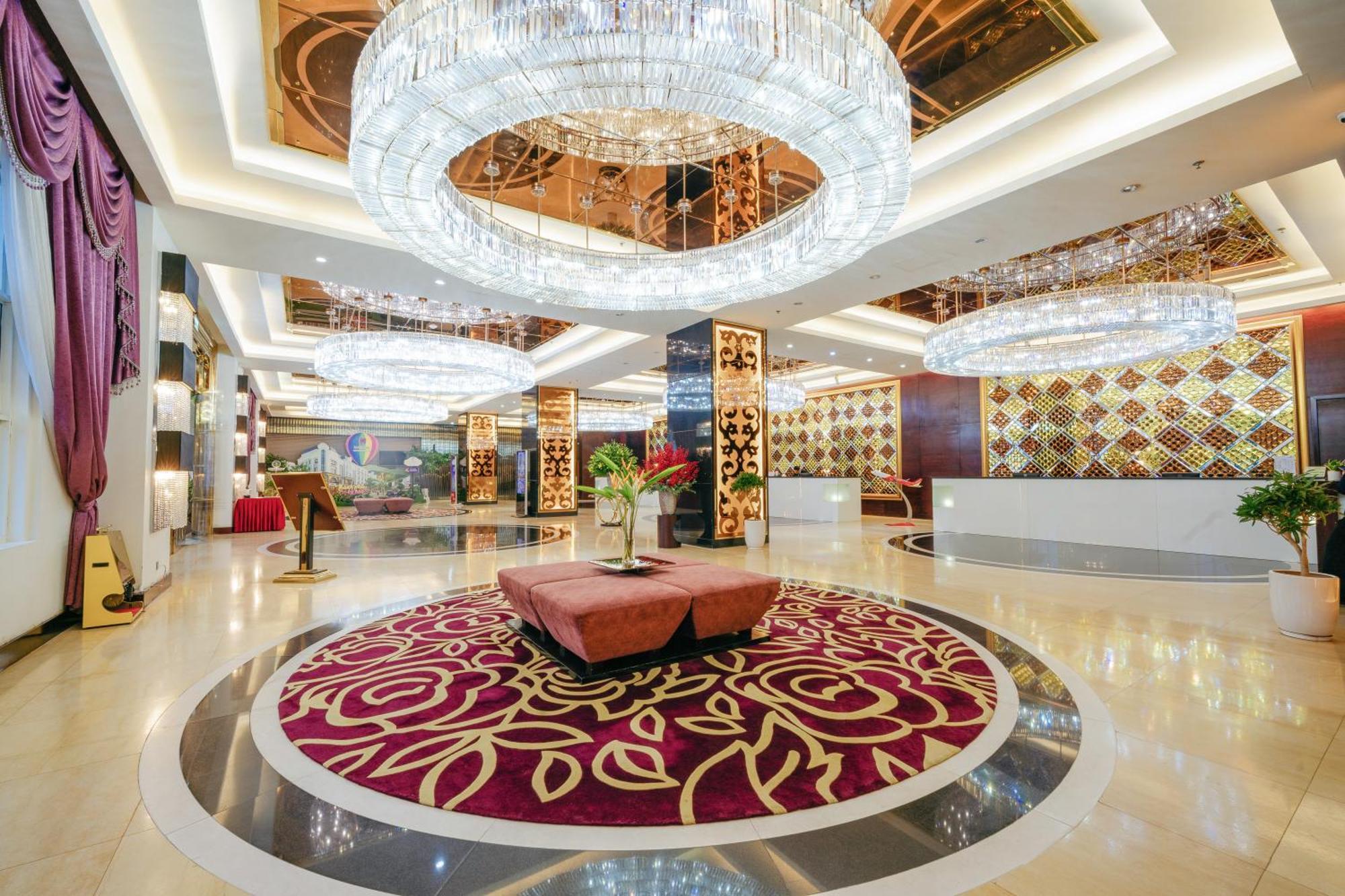 Royal Halong 5* Ha Long
