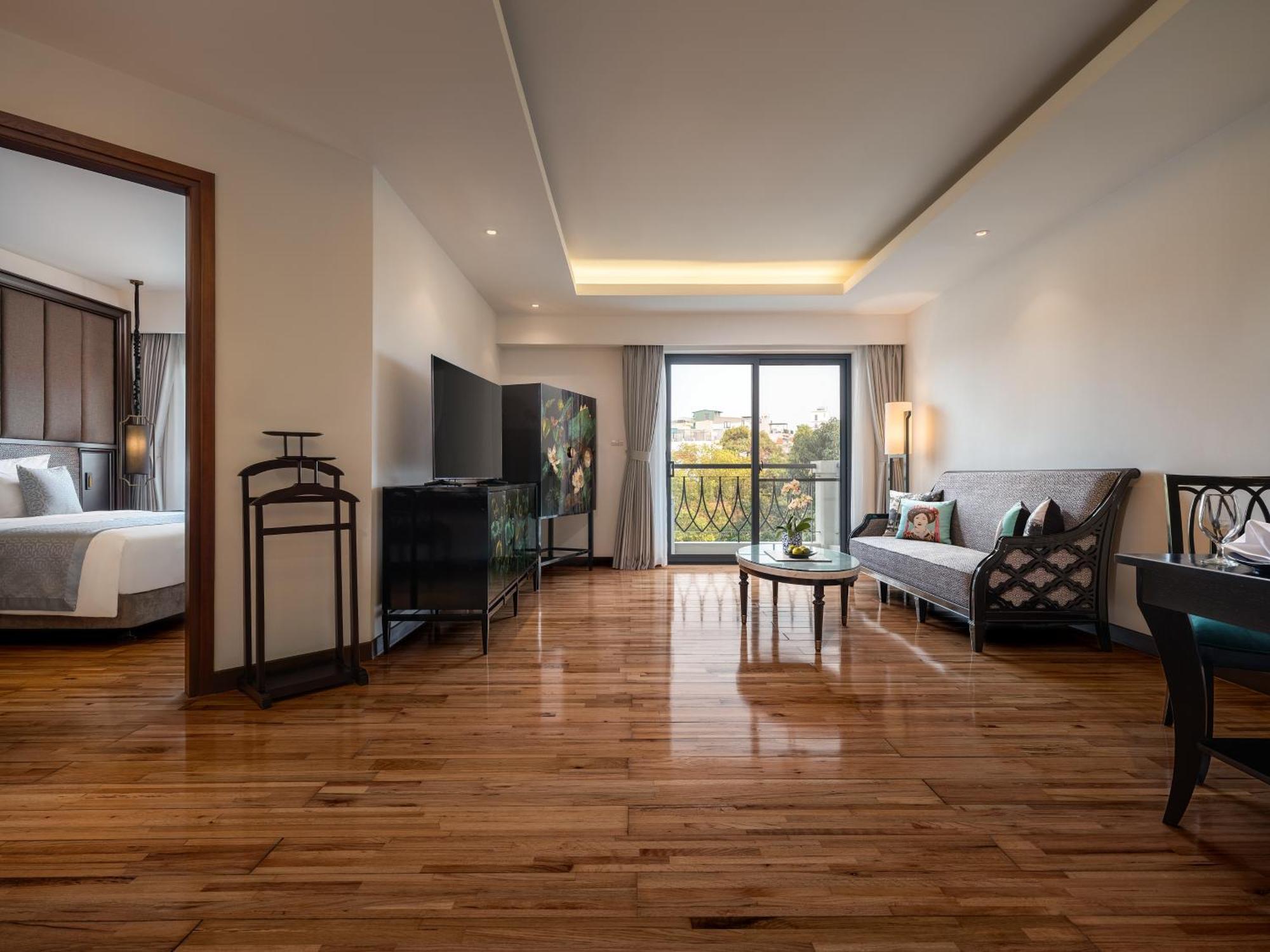 Elegant Westlake Hotel Hanoi