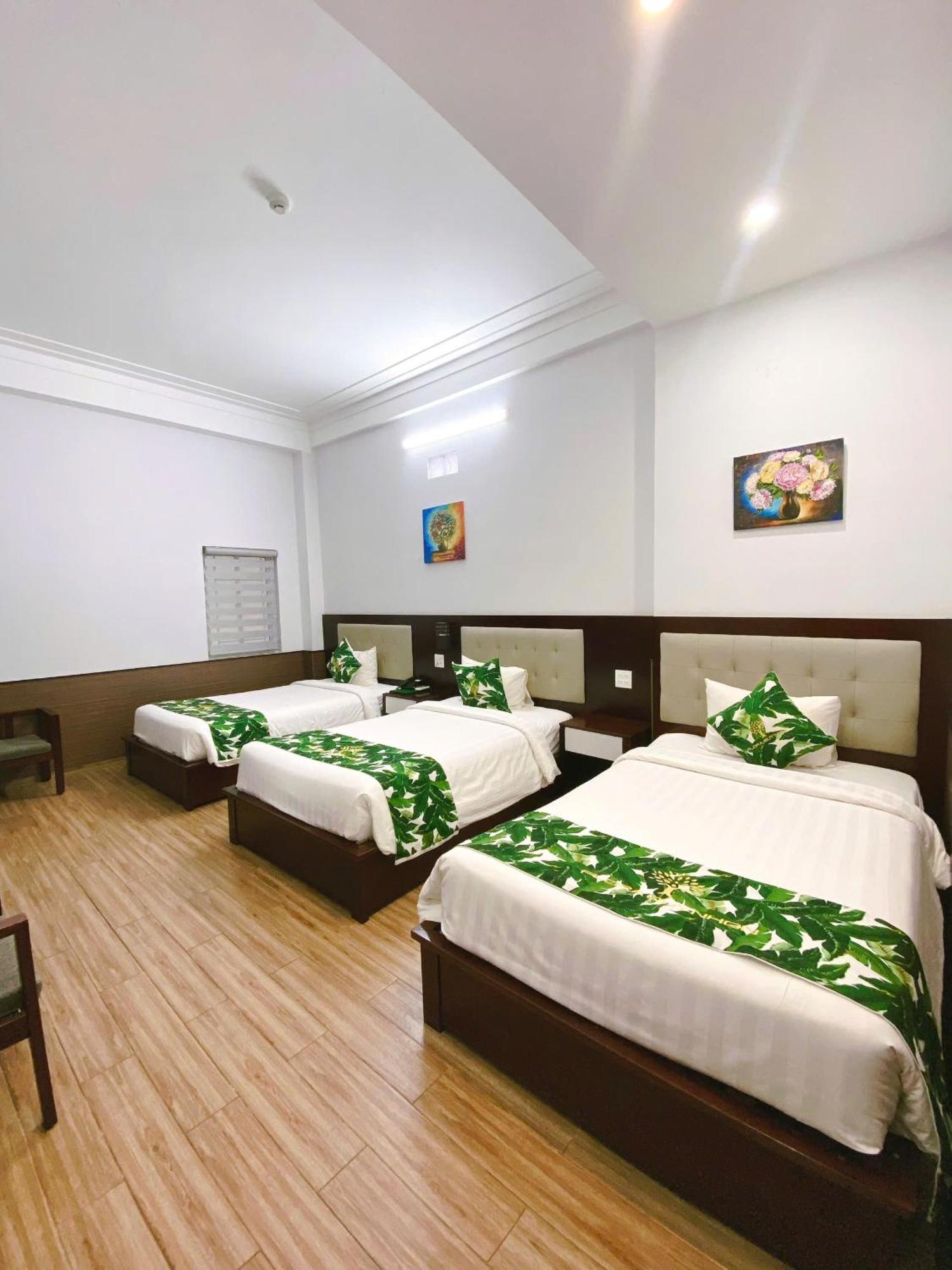 Hotel Flora 3*