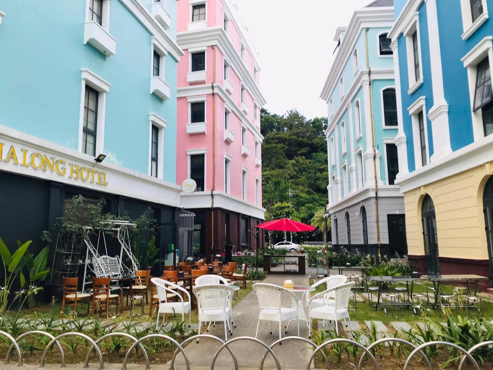 Rosy Hotel Ha Long
