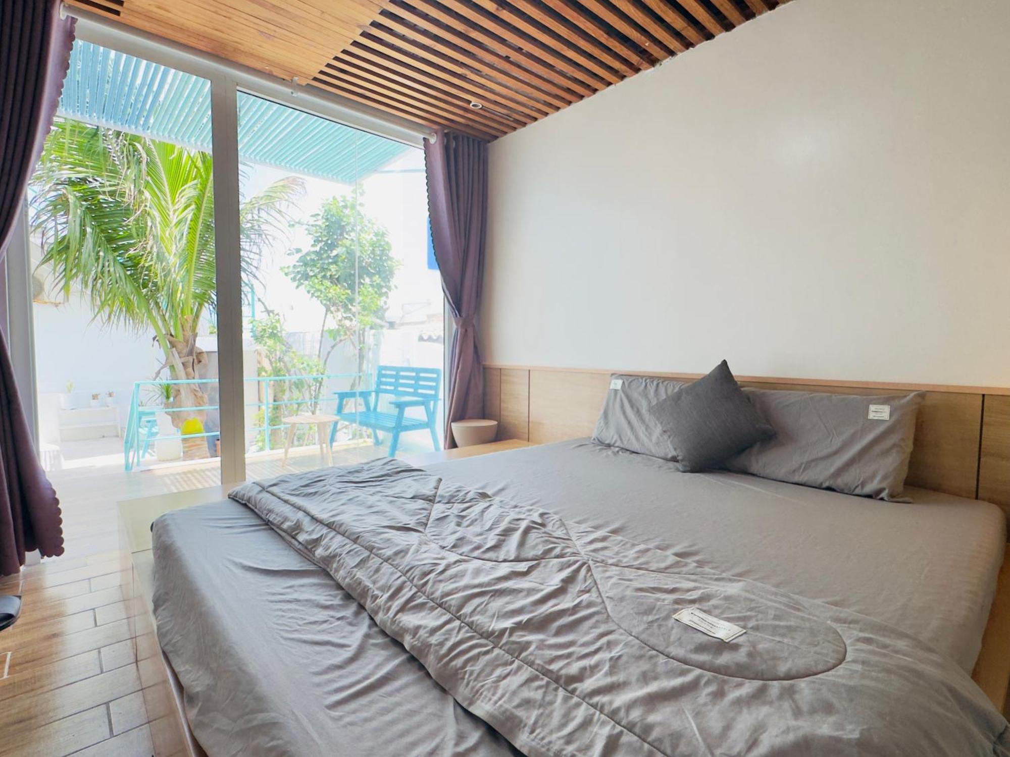 Dai Duong View Bien Dao Phu Quy Holiday home *