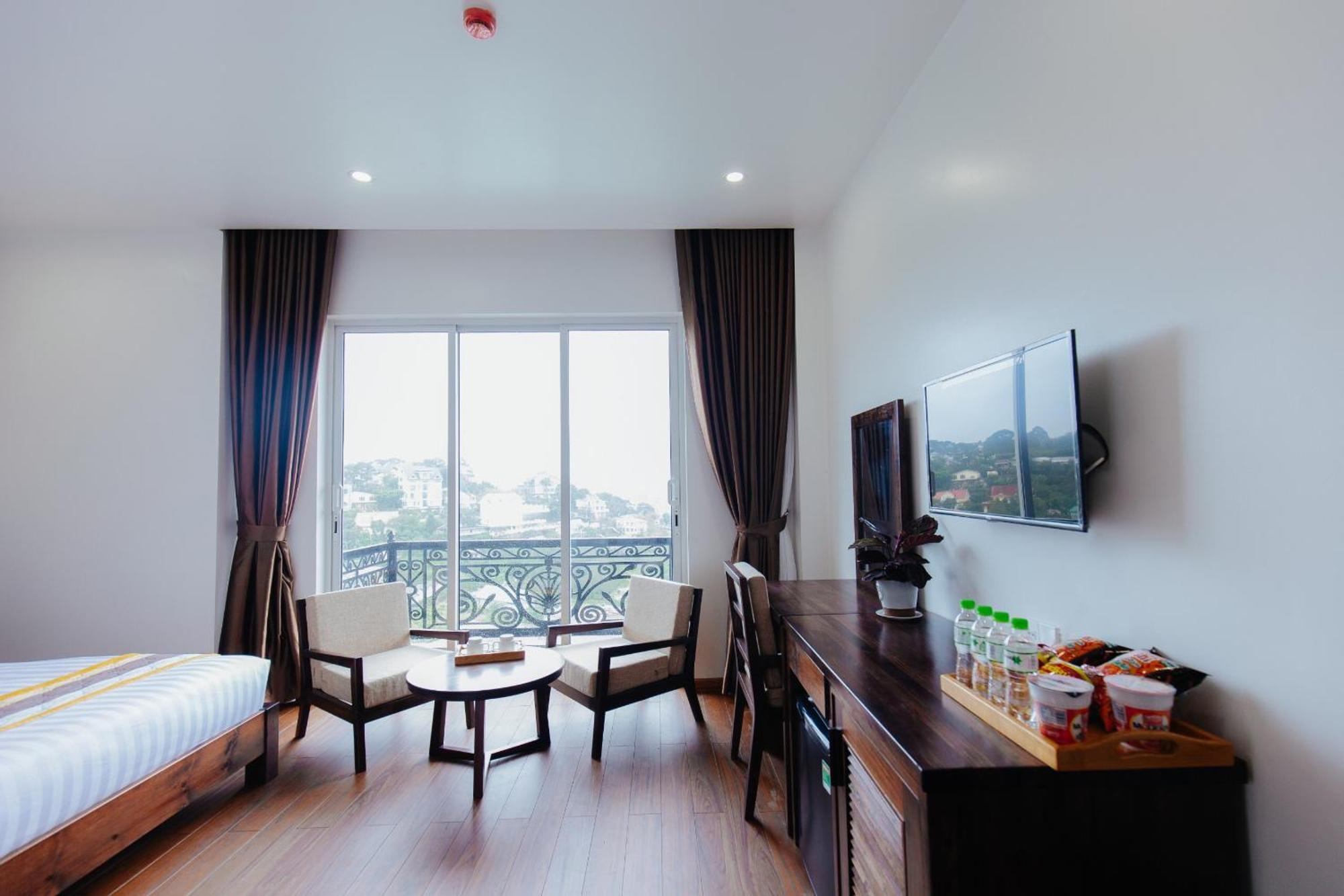 Hotel La Pense'e -