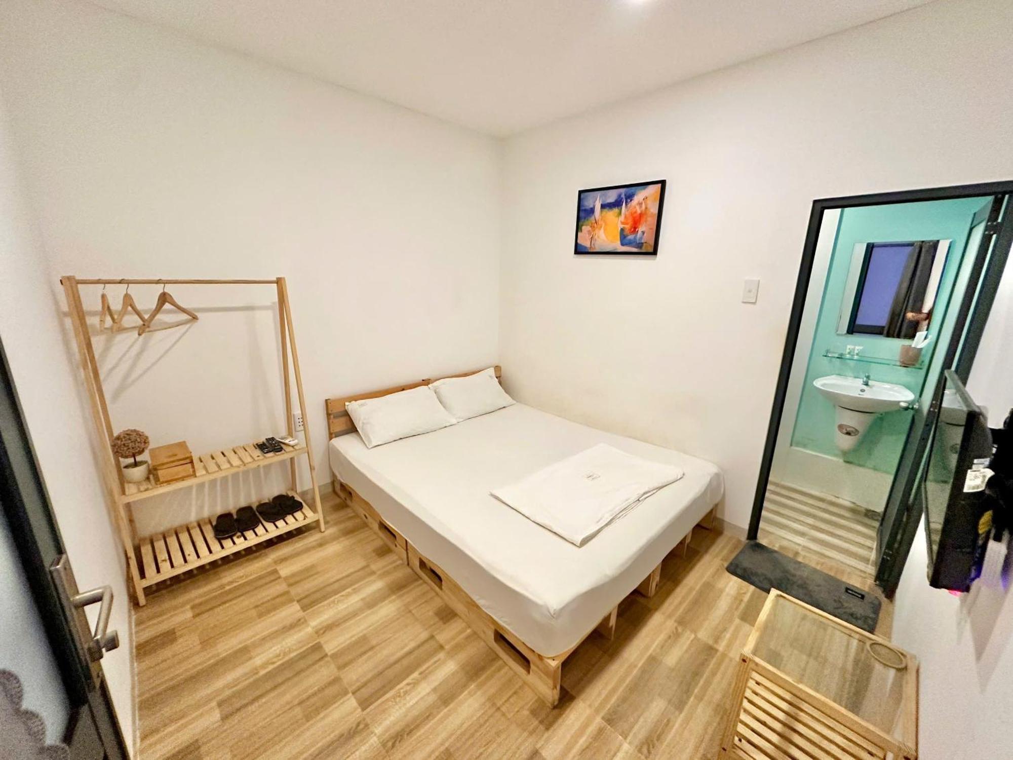 Hotel Nhu 2*