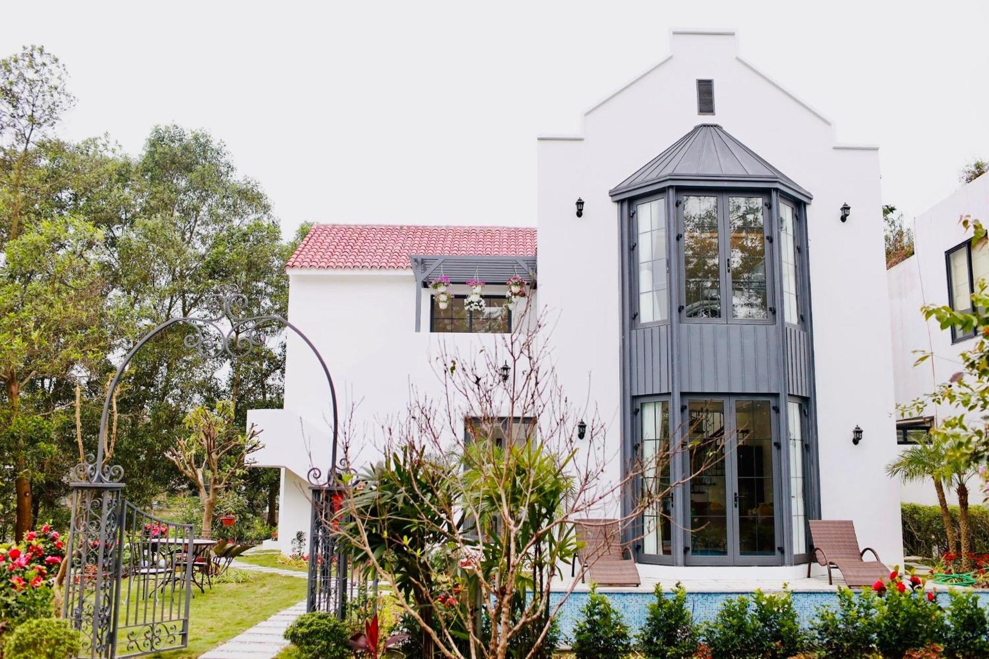 Biet Thu Chu Nha Tu Doanh Tai Flamingos Dai Lai Villa Phuc Yen