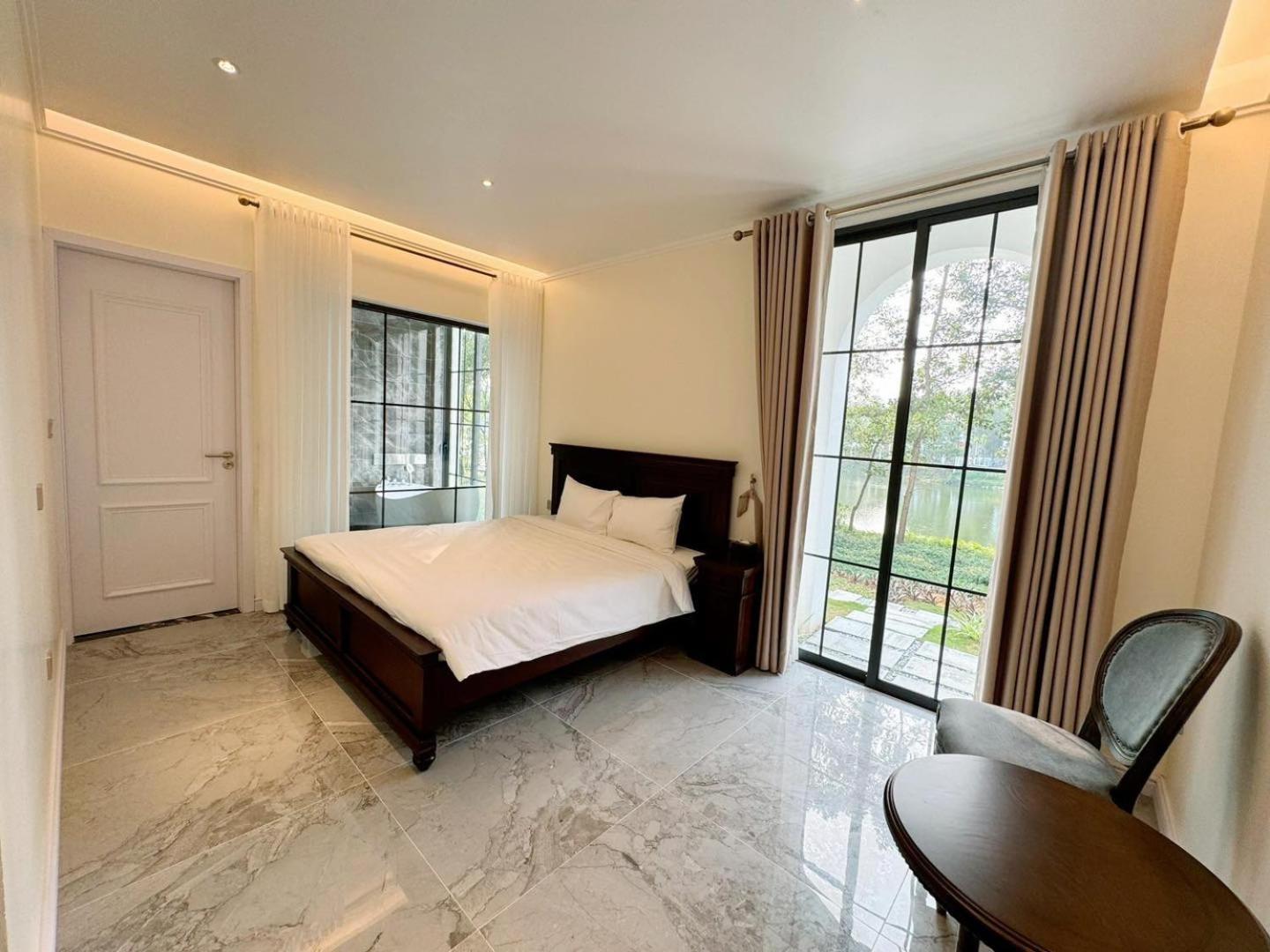 Villa Biet Thu Chu Nha Tu Doanh Tai Flamingos Dai Lai