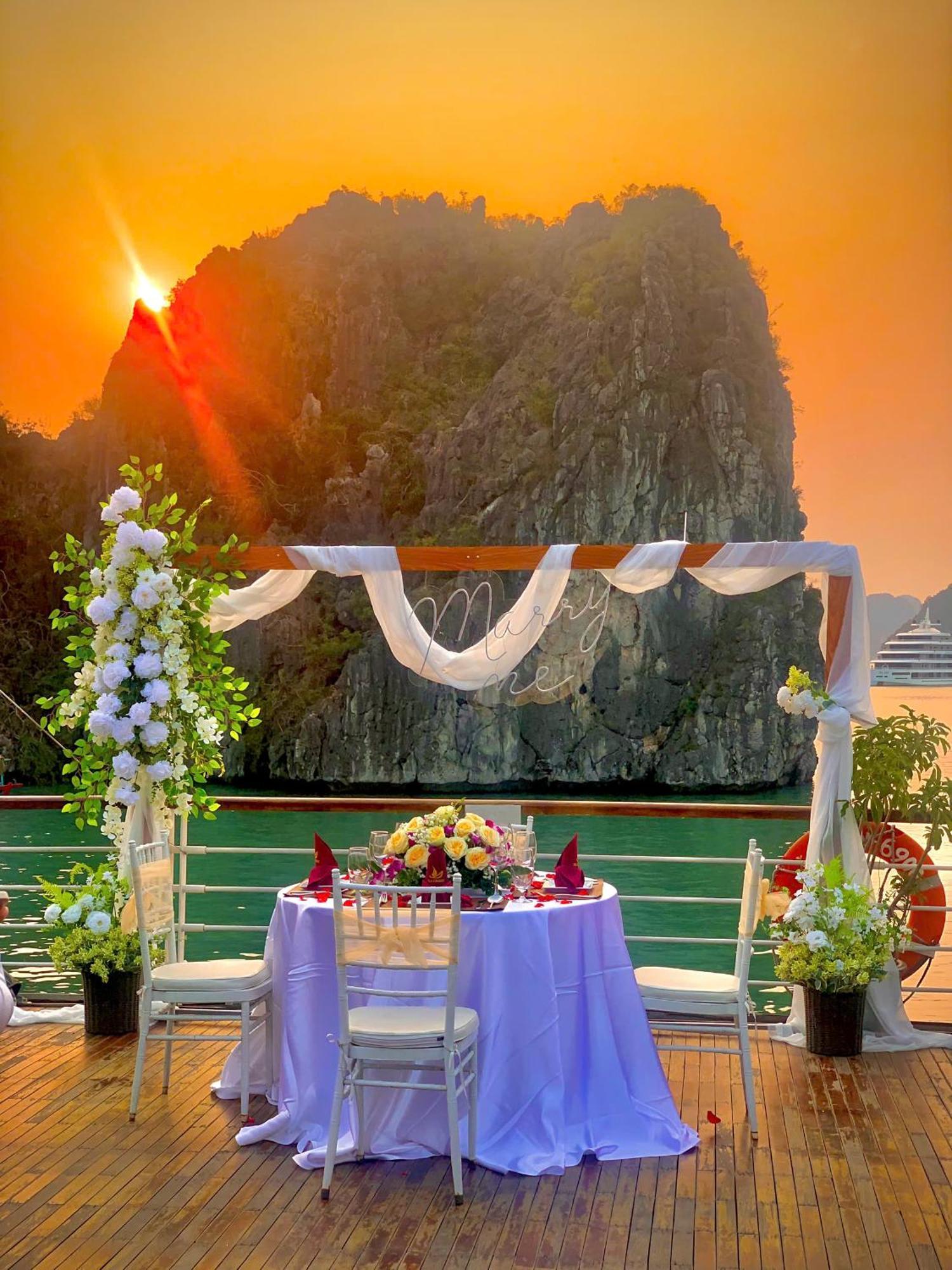 Khách sạn Mila Cruises