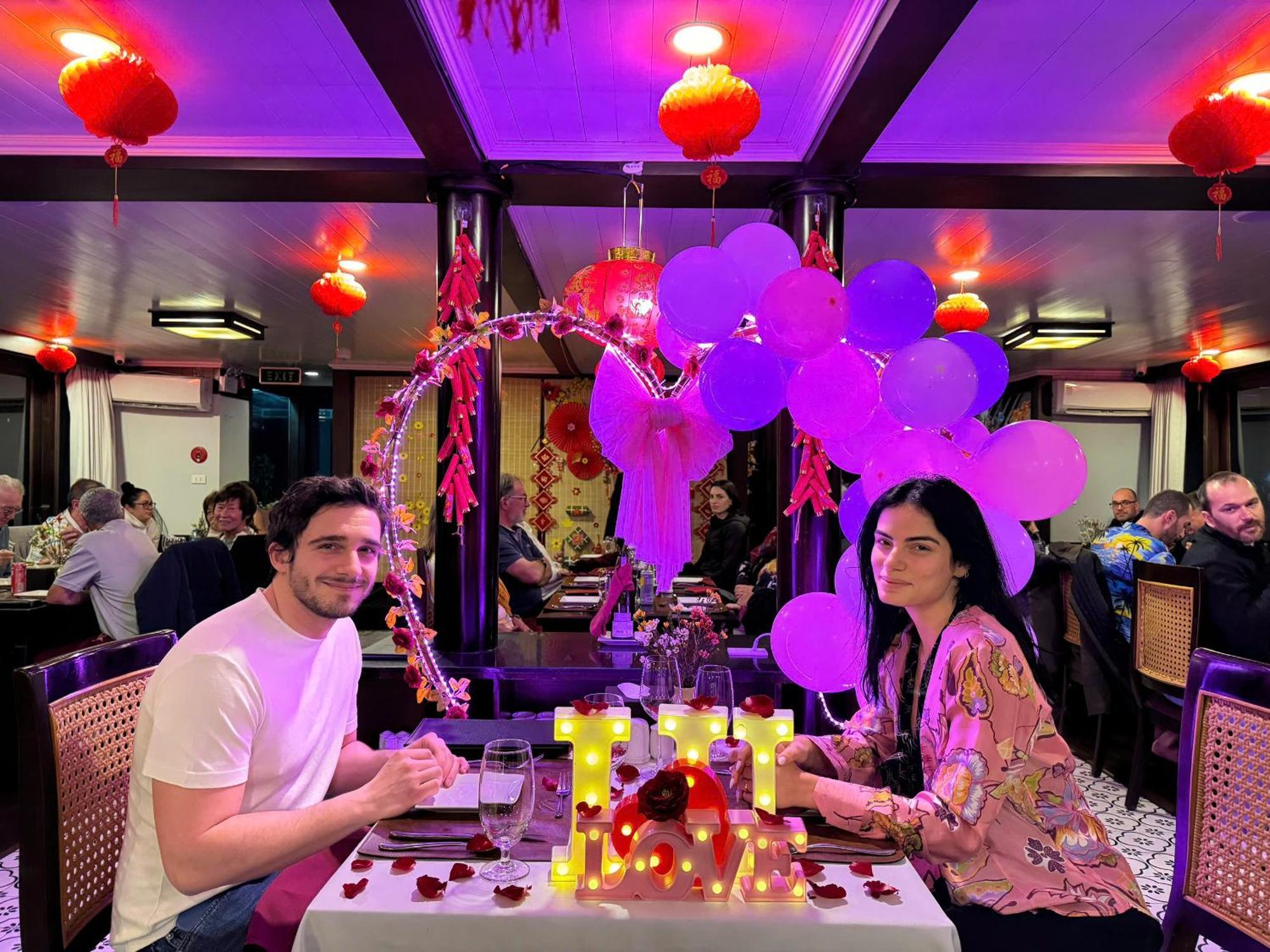 Khách sạn Mila Cruises