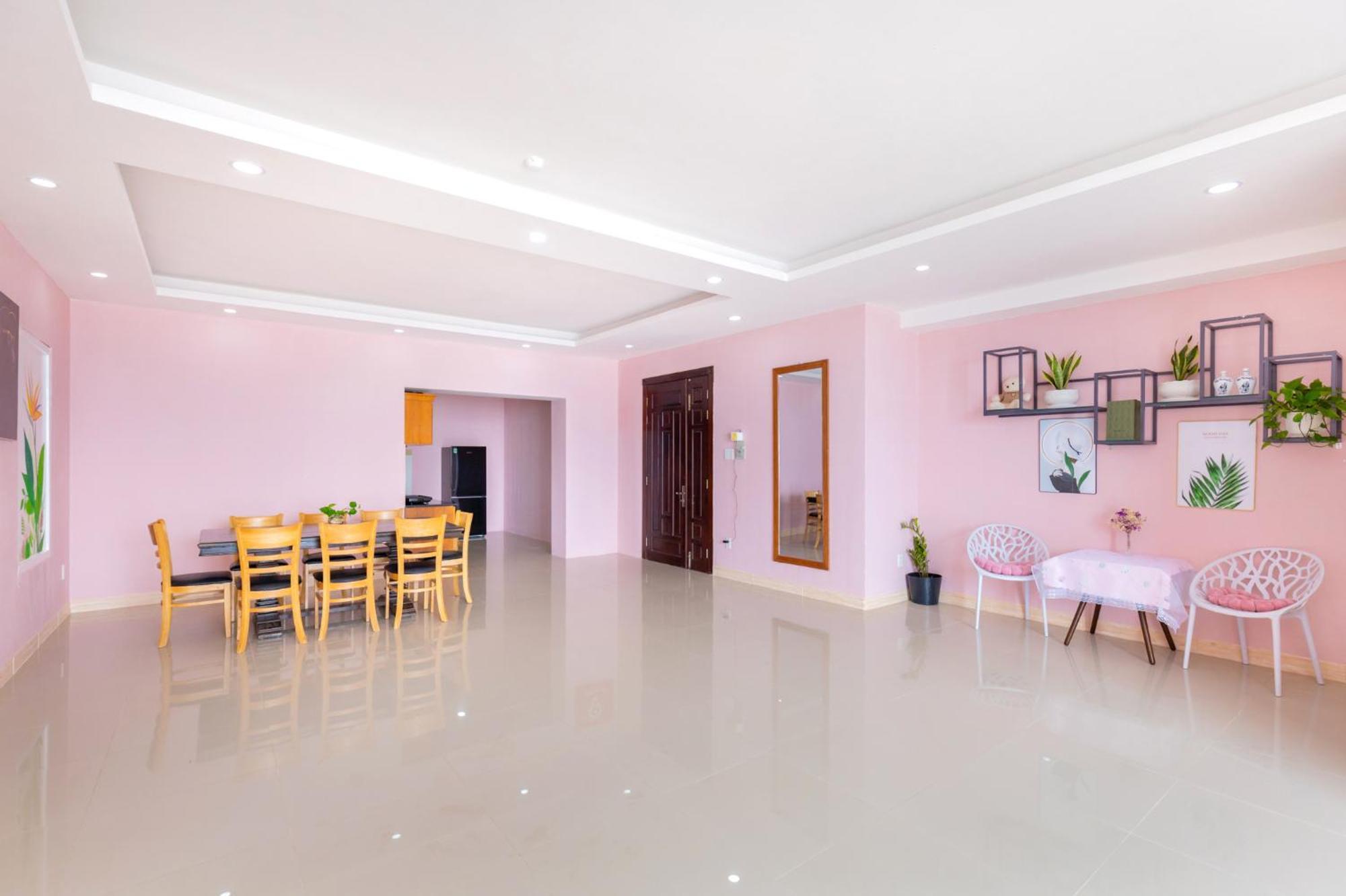 Apartment Ho 