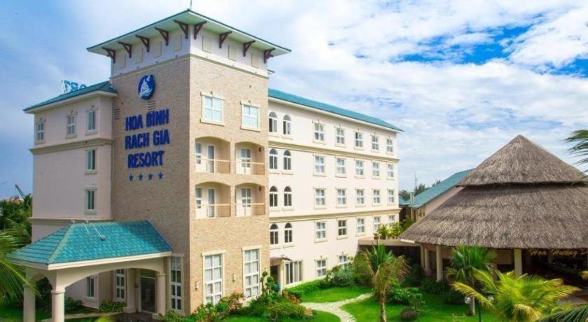 Hoa Binh - 4*