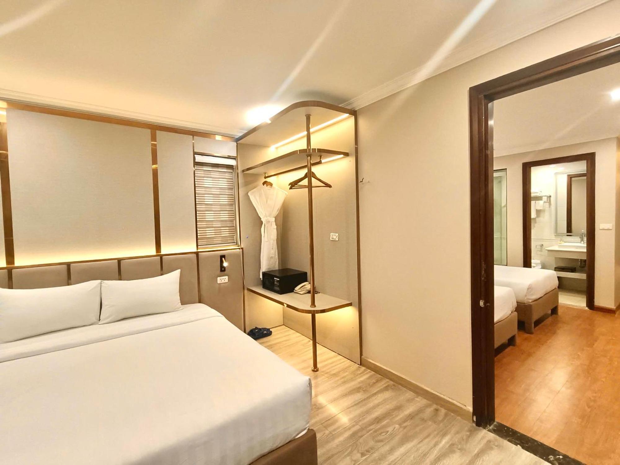 Splendid Premium 4* Hanoi
