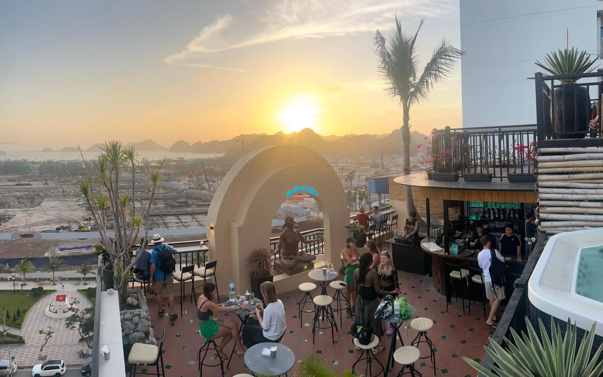 The One & Rooftop Bar Catba *
