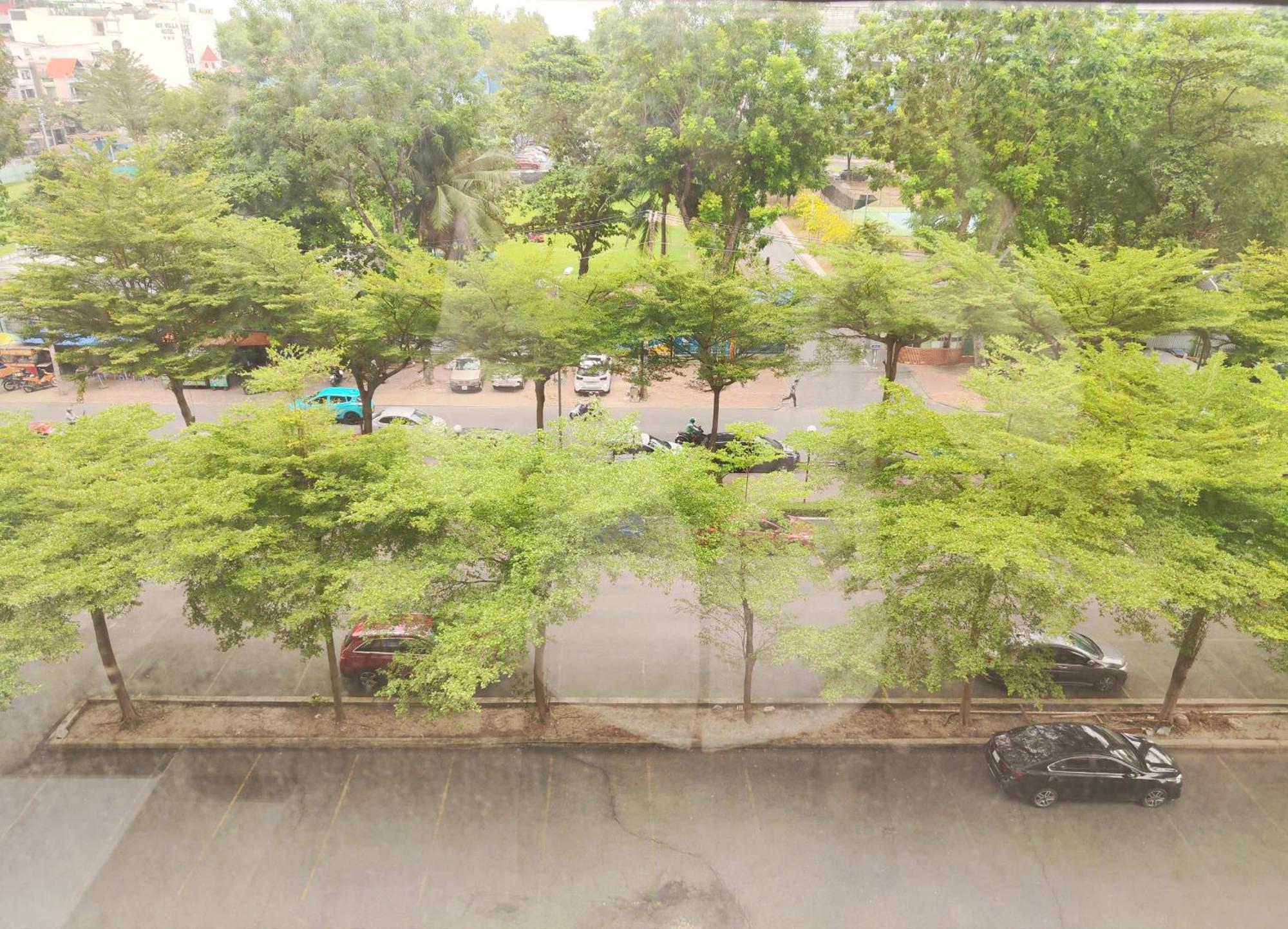 Botanica Premier - With Swimming Pool, Near The Airport Ho Chi Minh City