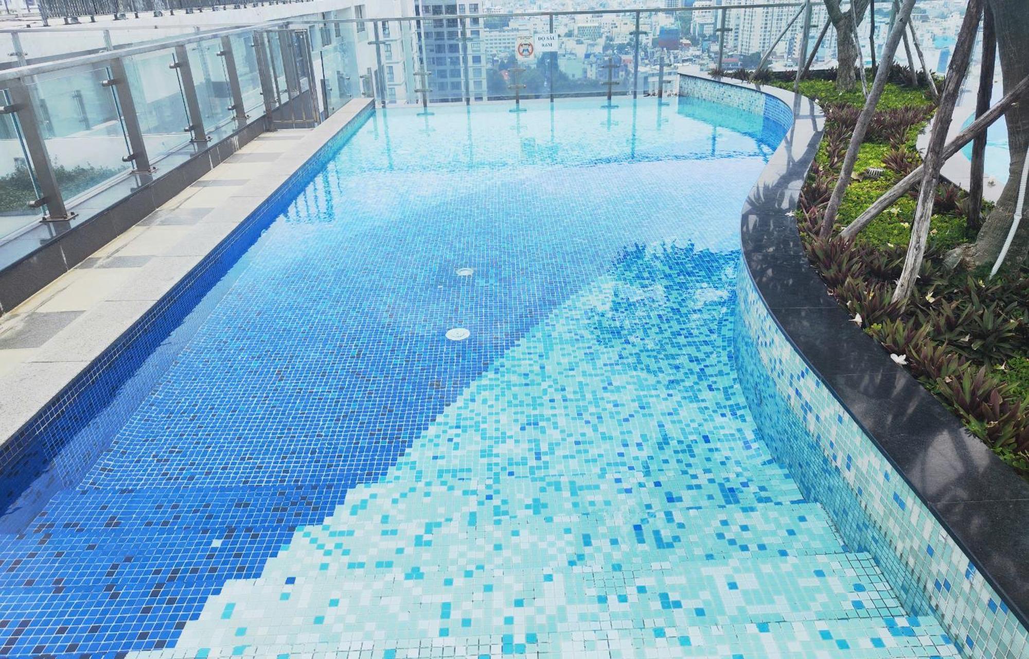 Aparthotel Botanica Premier - With Swimming Pool, Near The Airport *