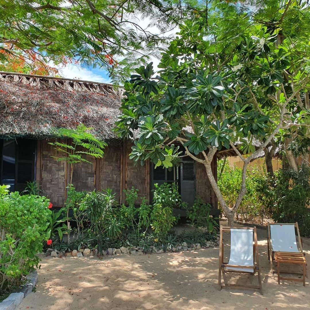 Resort Whale Island 4*
