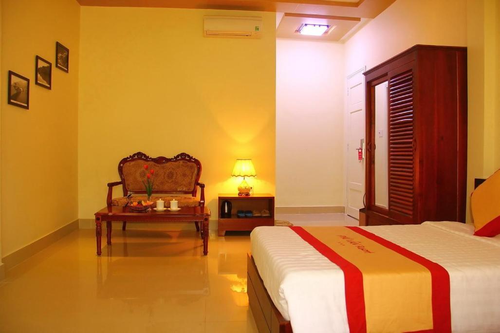 Phu & Resort