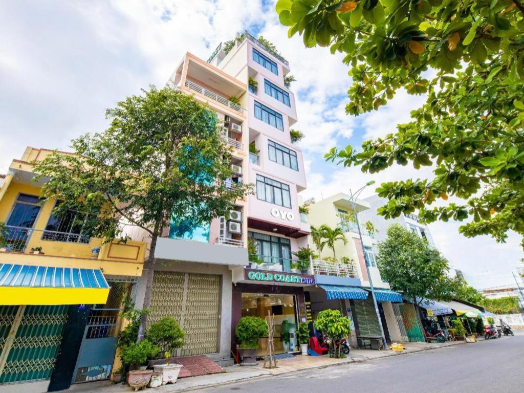Gold Coast Hotel 2*