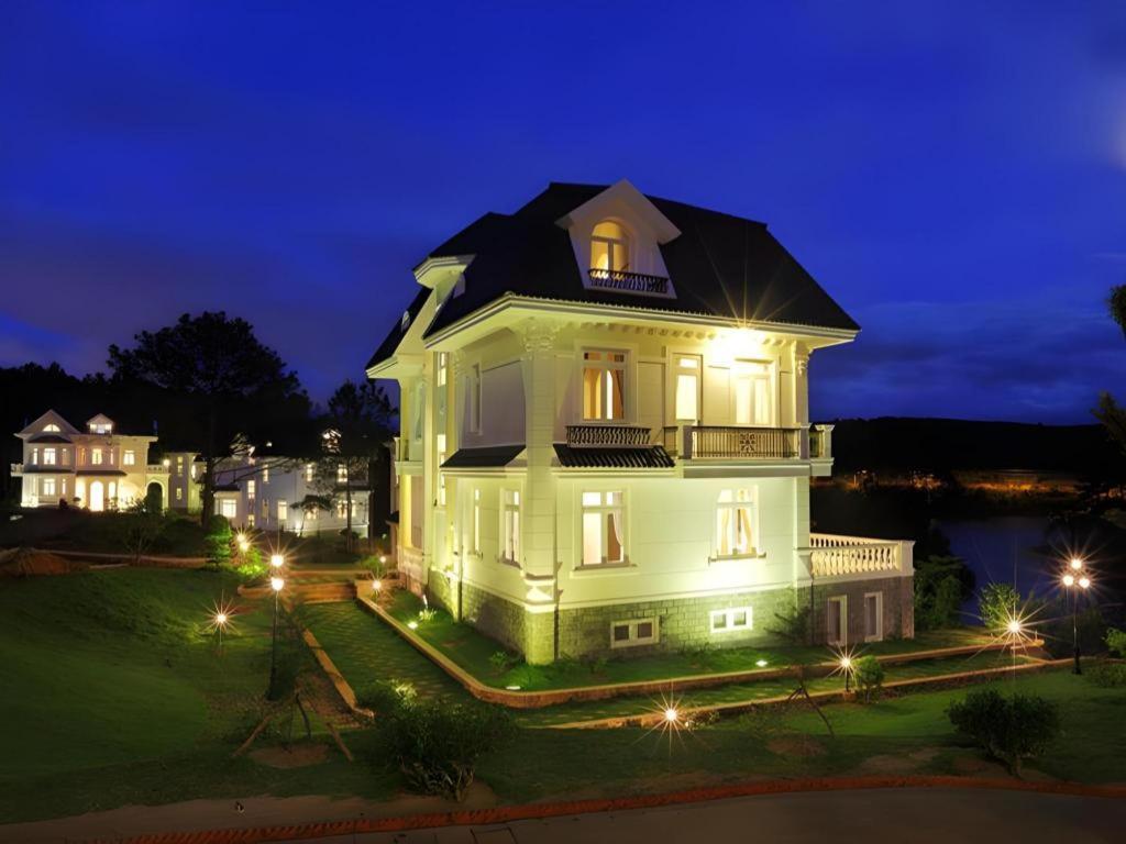 Sam Tuyen Lam Khu nghỉ mát