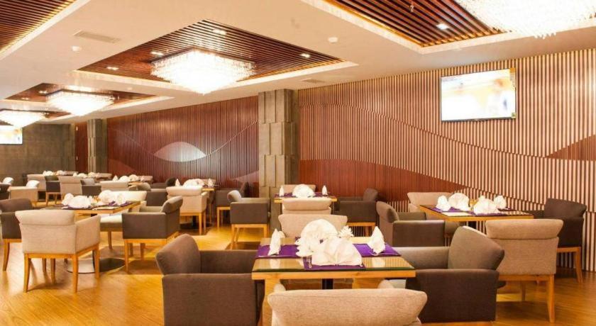 Hotel Iris Tho 4*