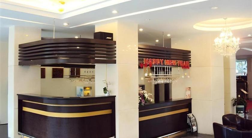Huu Nghi 4*
