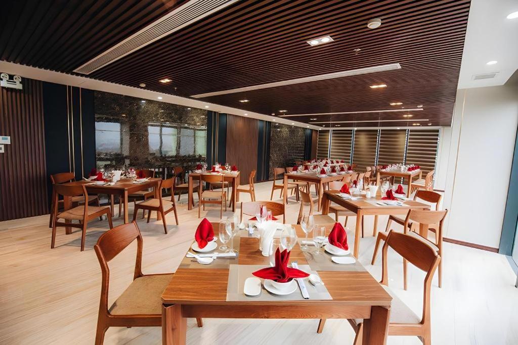 Khach San Toan Thang Stone Hotel 4*