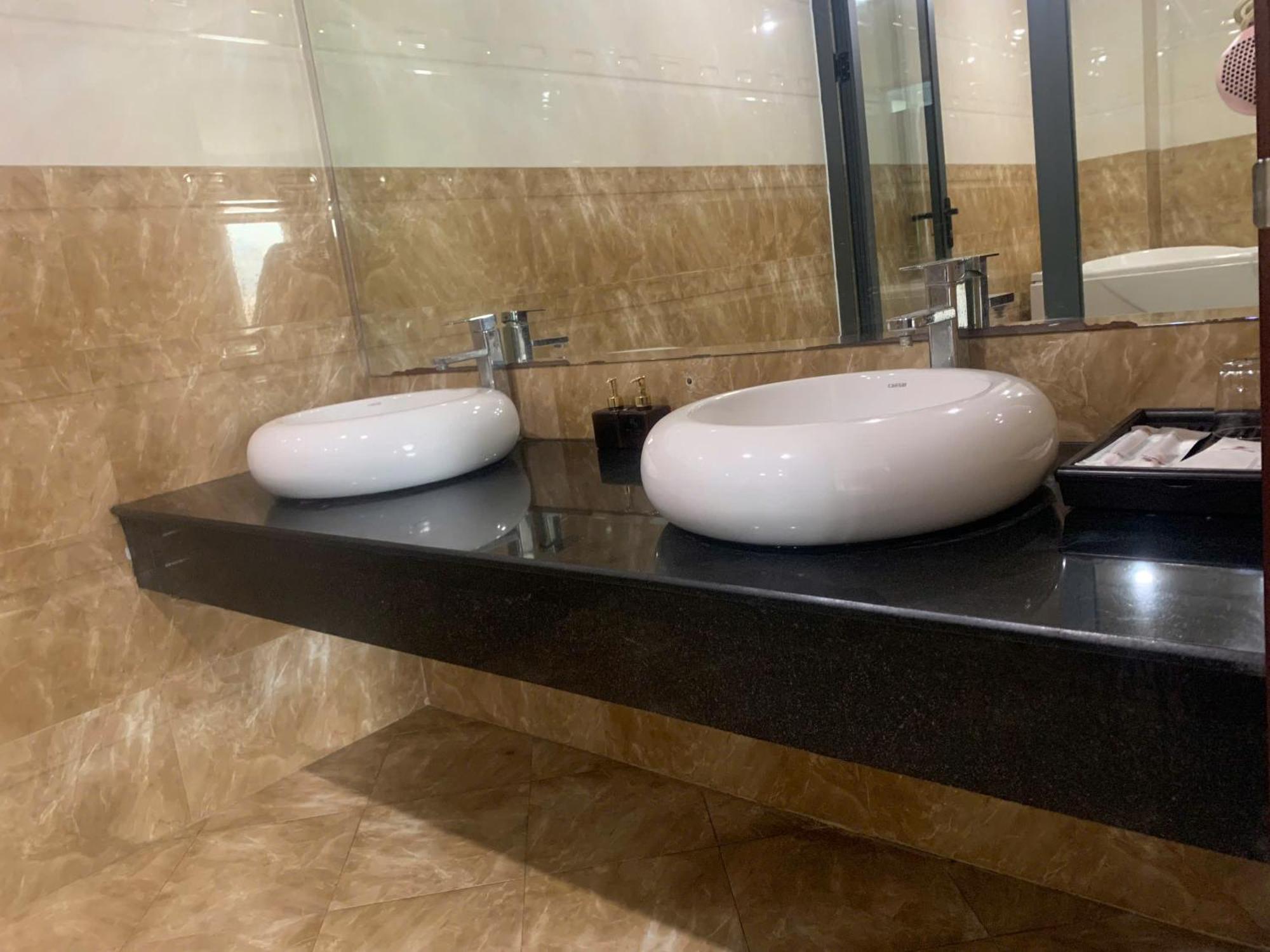 Quoc Cuong Center By Haviland Hotel 3*
