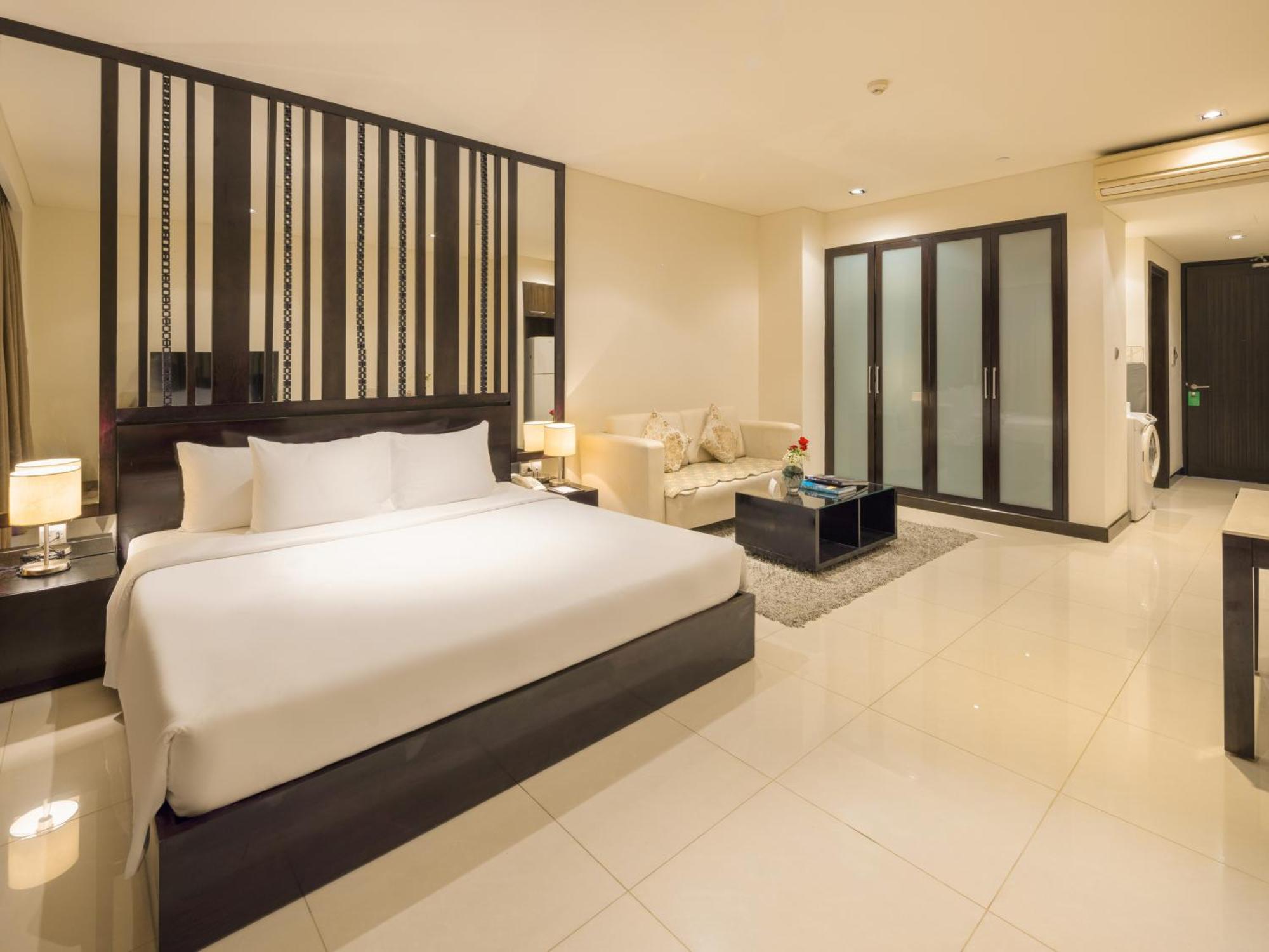 The Costa Aparthotel 5*