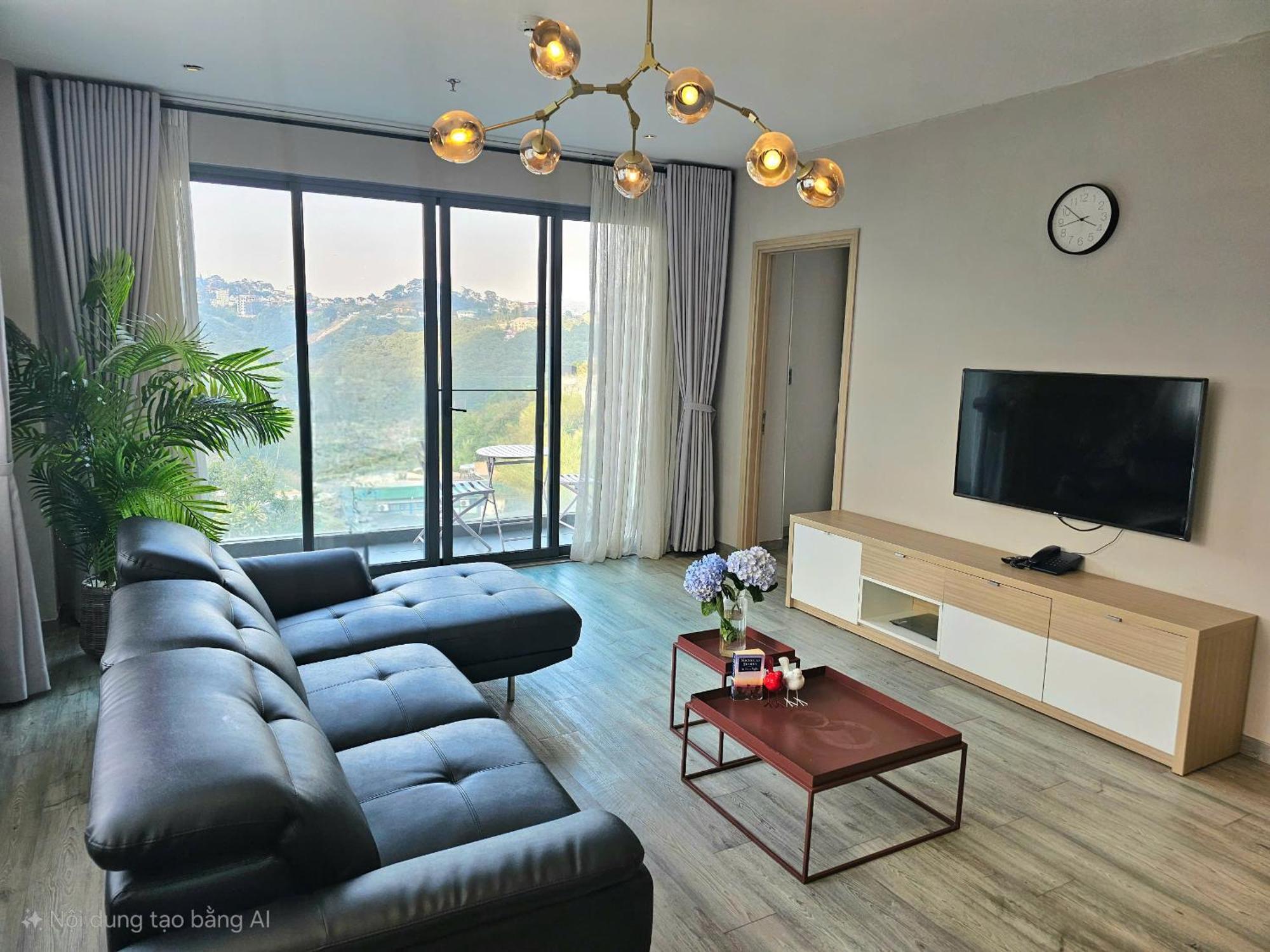 The Luxe 3*