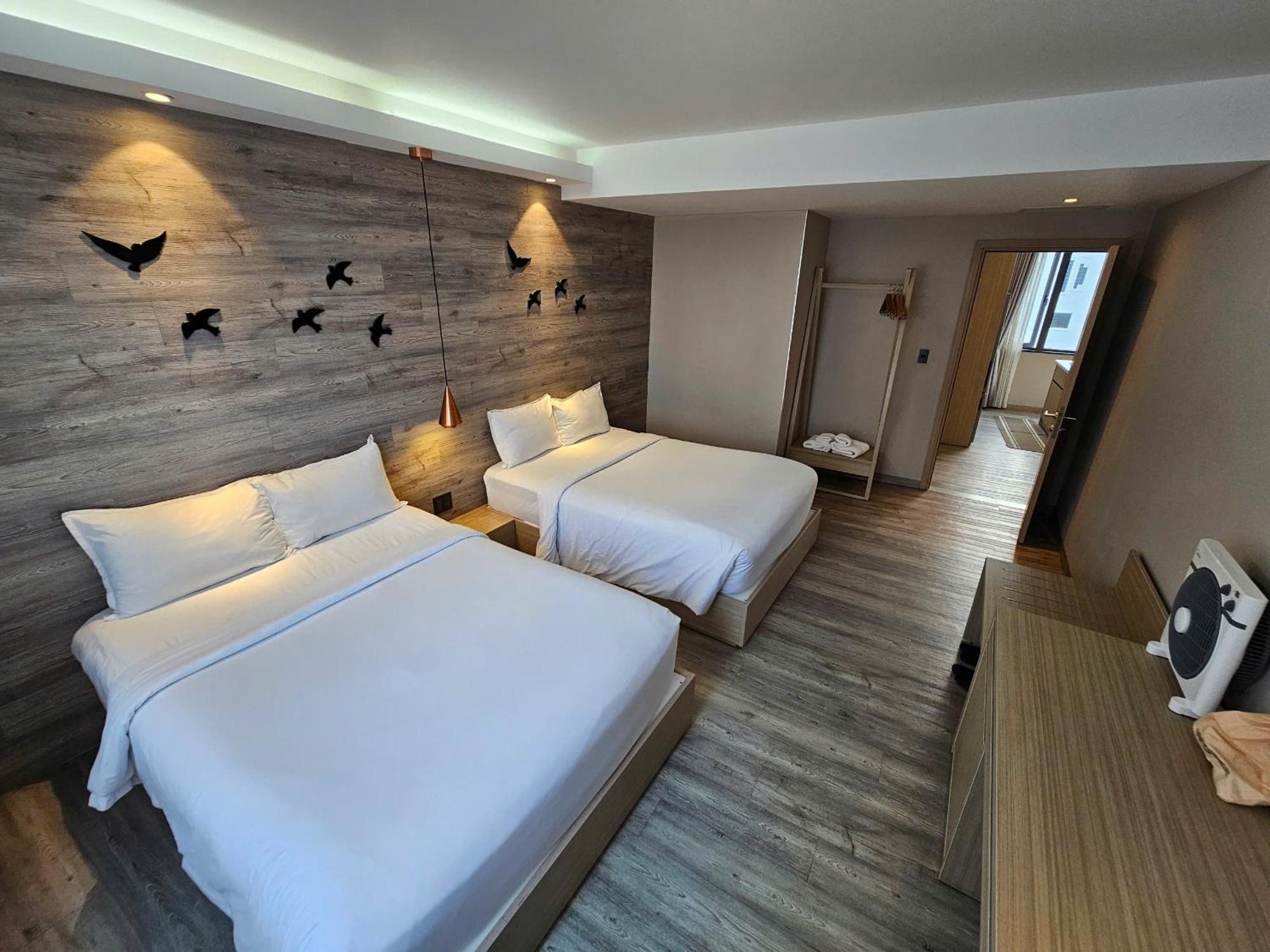 Khách sạn The Luxe 3*