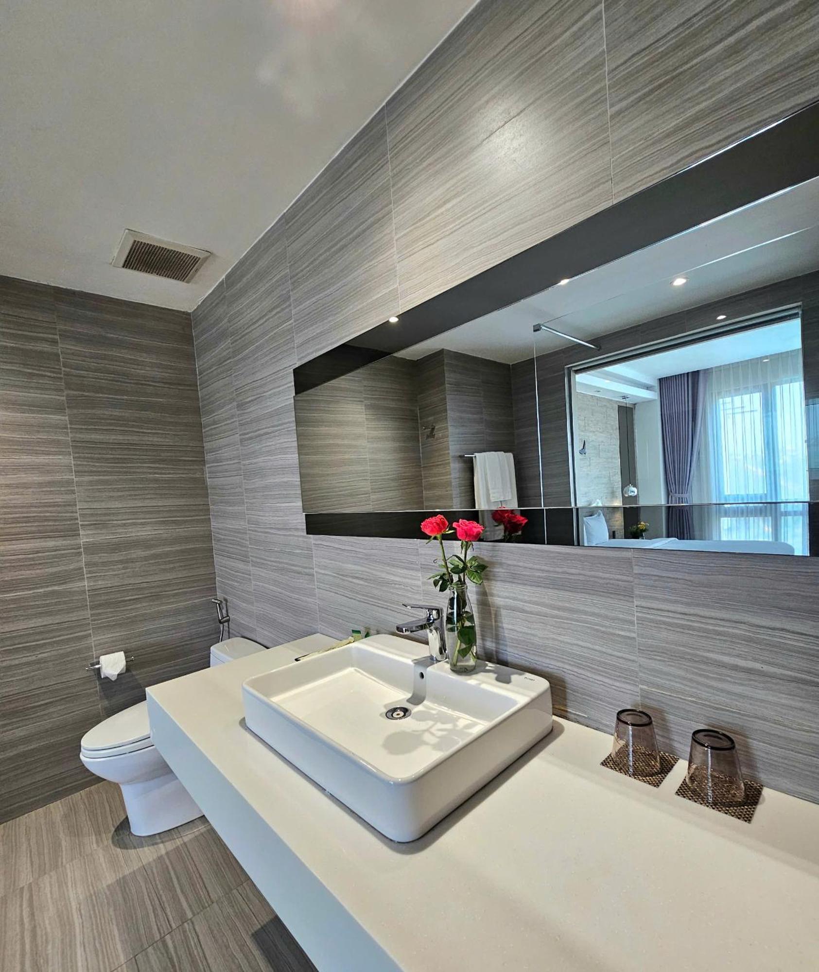 The Luxe Khách sạn 3*