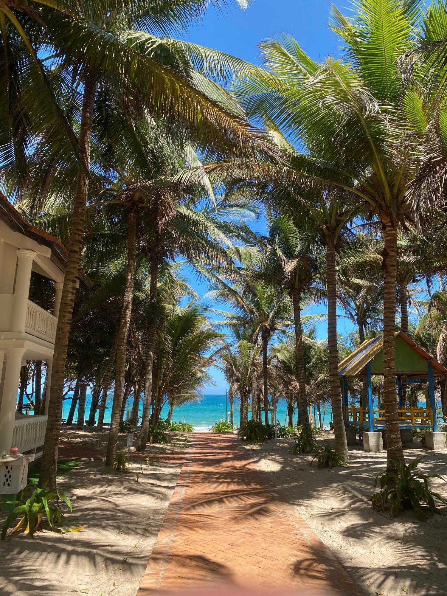 Resort Kega Lighthouse
