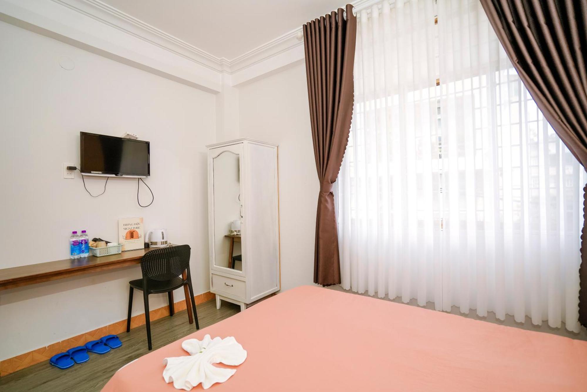 Hotel Trung Duc Signature