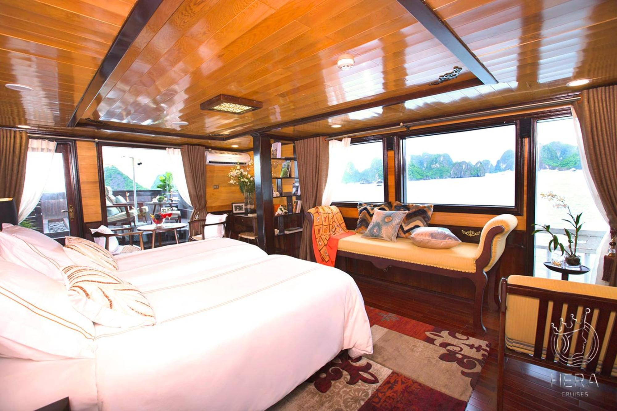 Hera Grand Lux Cruise On Bay Hạ Long