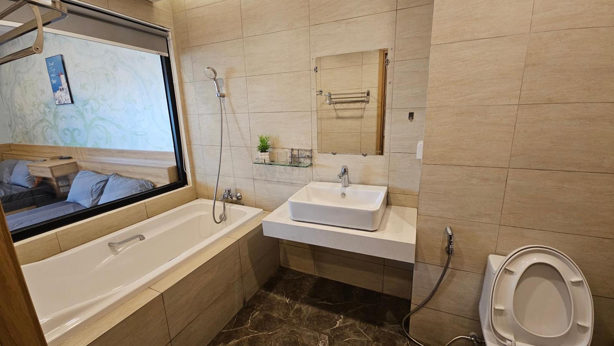Flc Sea Tower - Chillnow Aparthotel