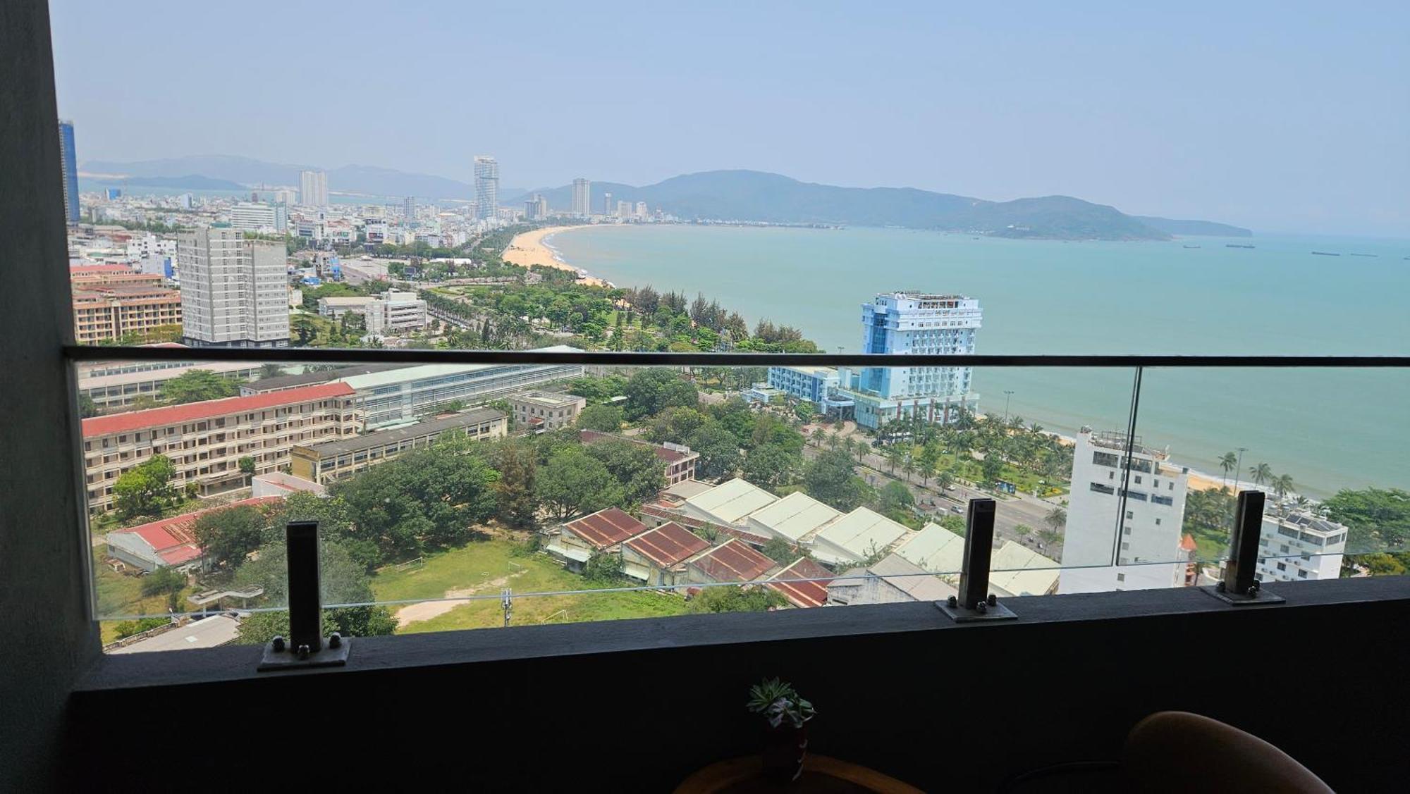 Flc Sea Tower - Chillnow