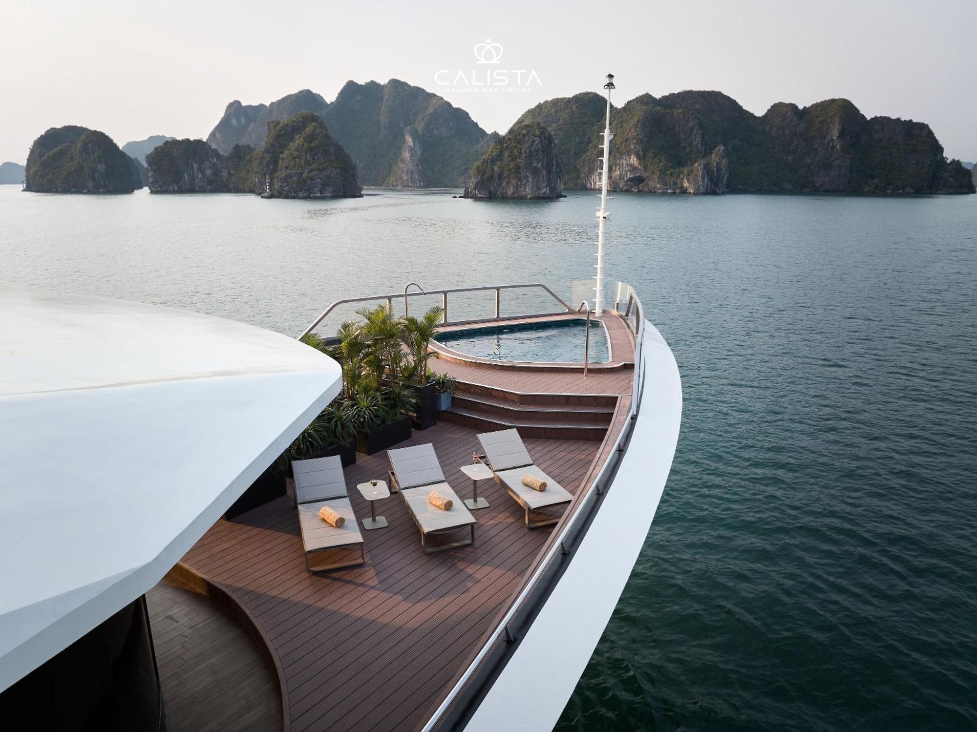 Calista Halong Bay Cruise Botel Ha Long