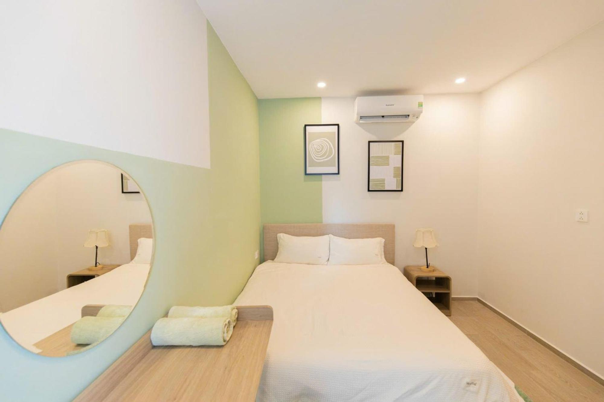 The Song 5 Stars Rex House Apartment