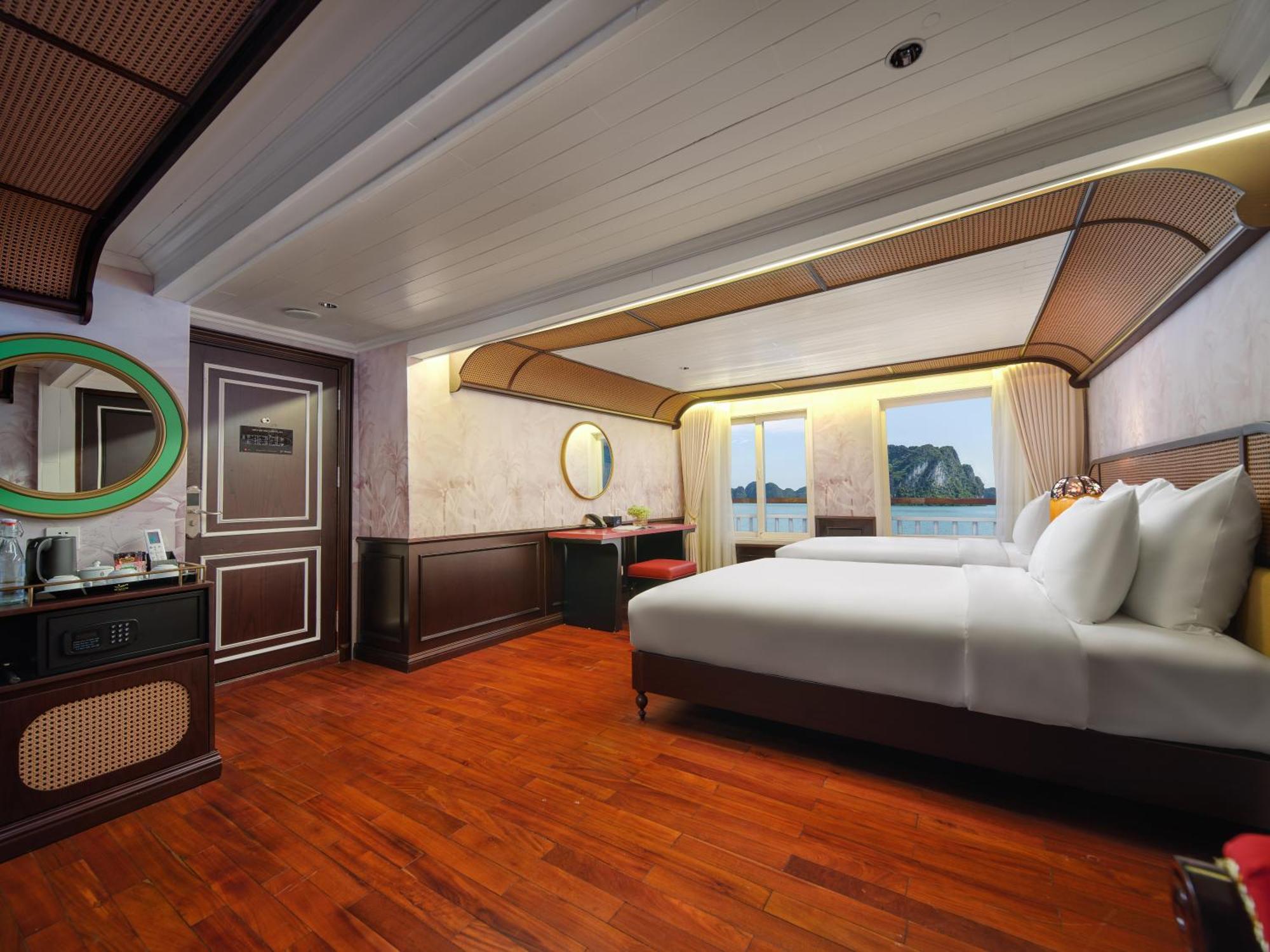  Signature Royal Halong Cruise Ha Long