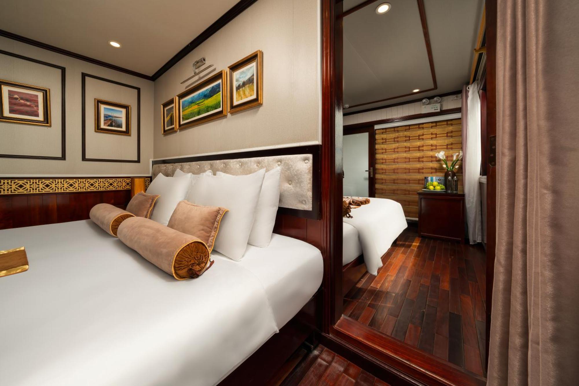 Swan Cruises Halong Ha Long