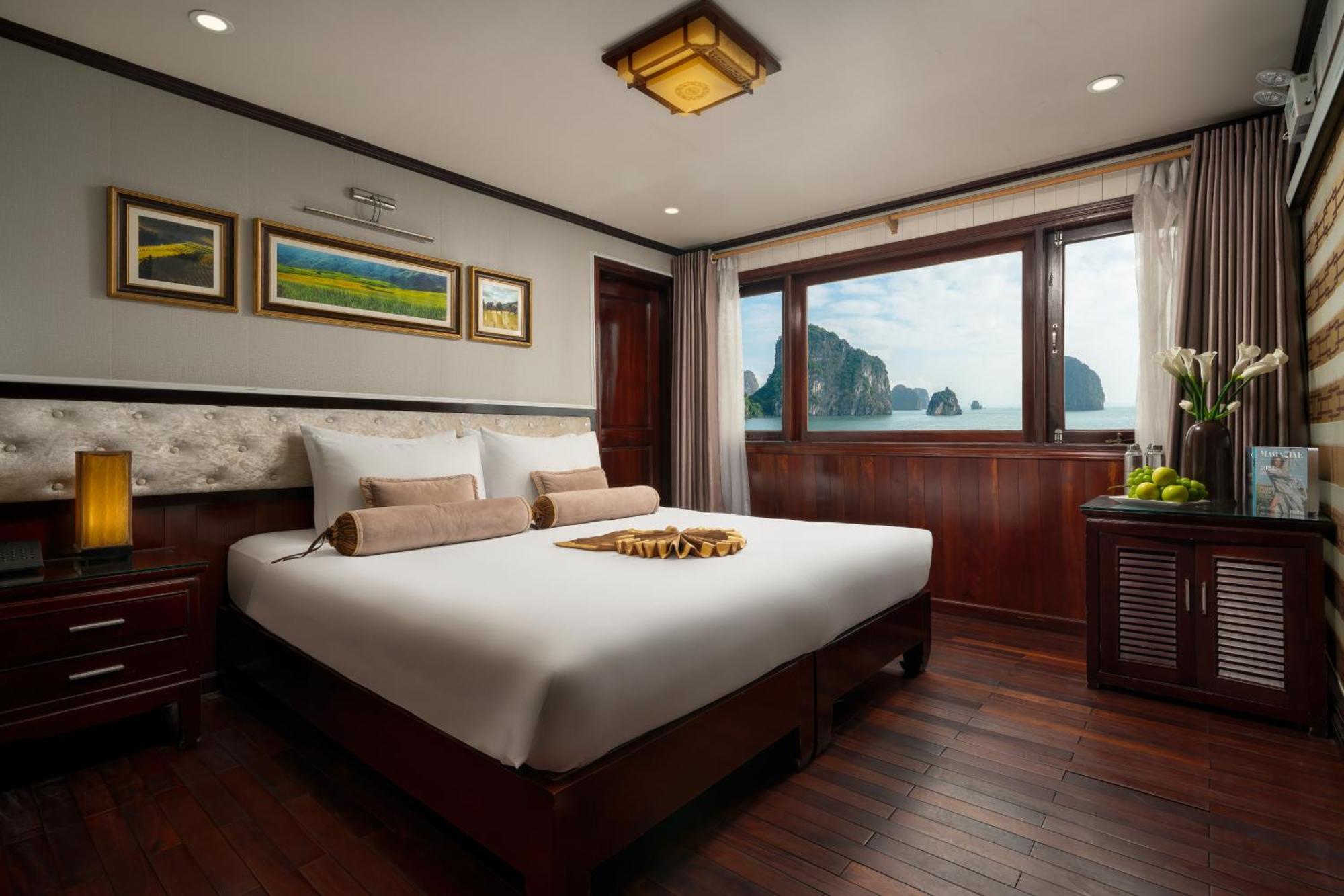 Swan Cruises Halong 4* Ha Long