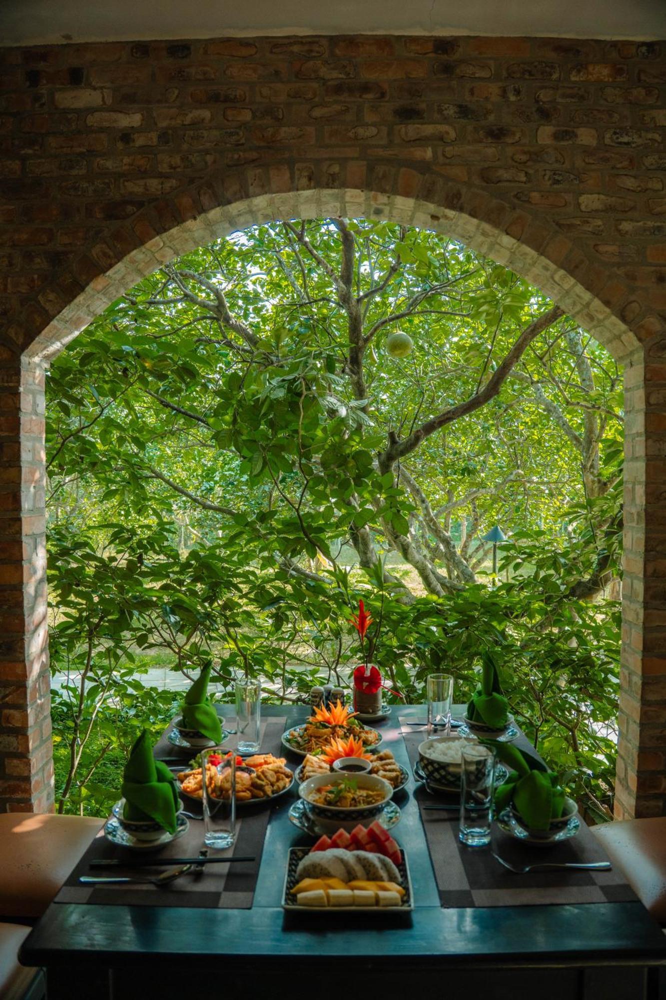 Hue Ecolodge Resort 4*