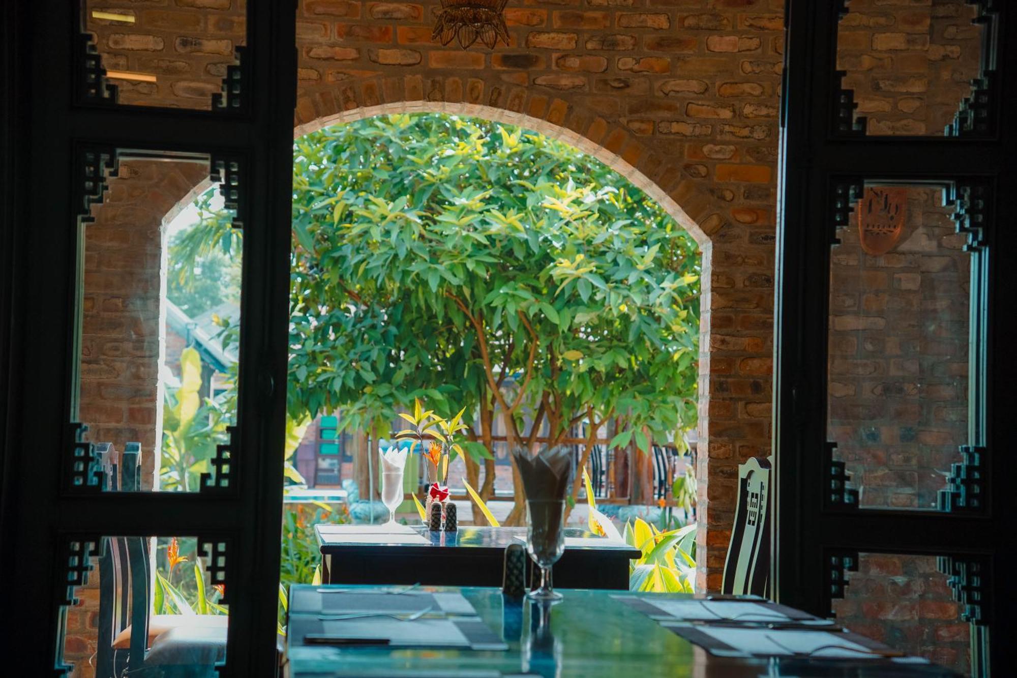 Hue Ecolodge 4* Huế
