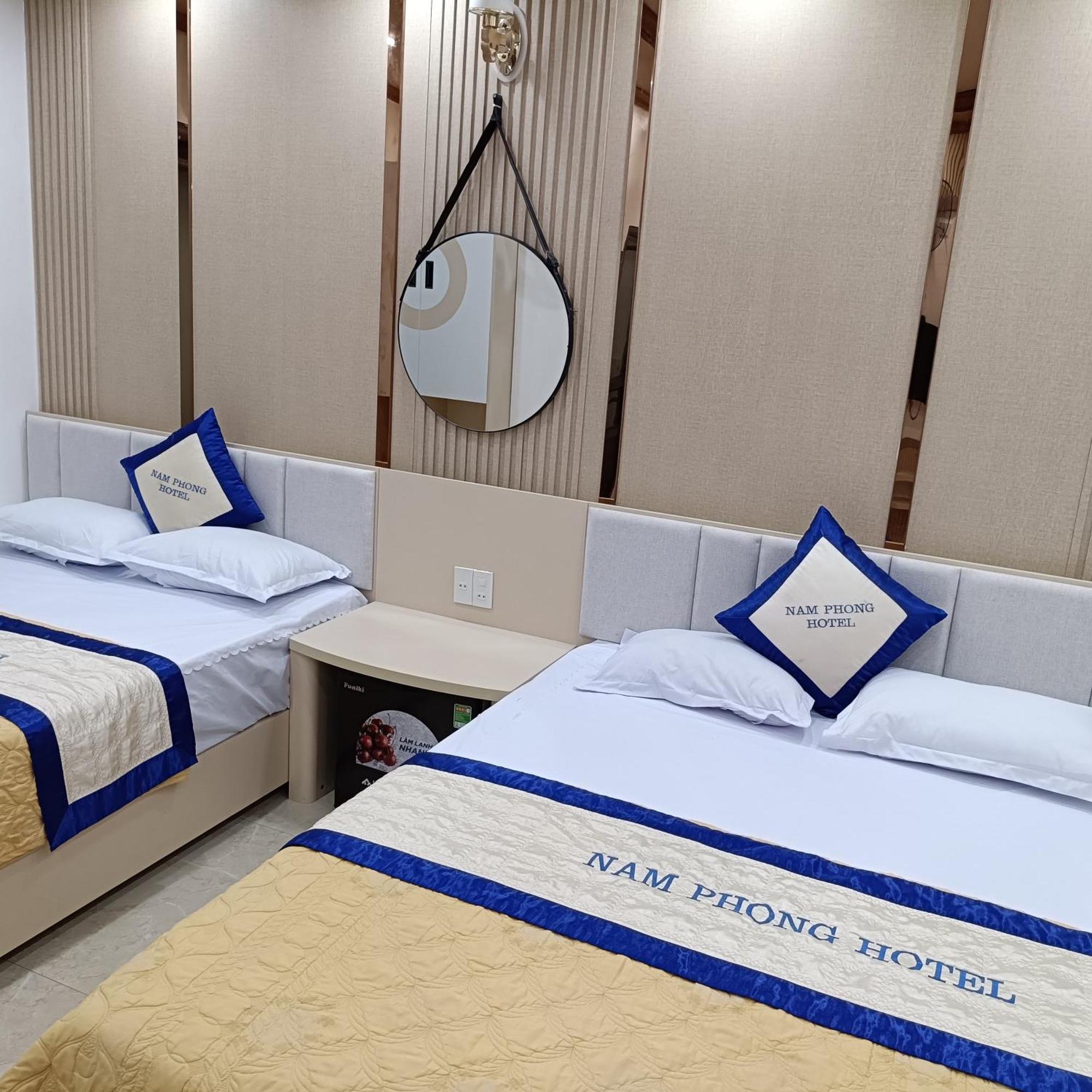 Nam Phong Hotel *