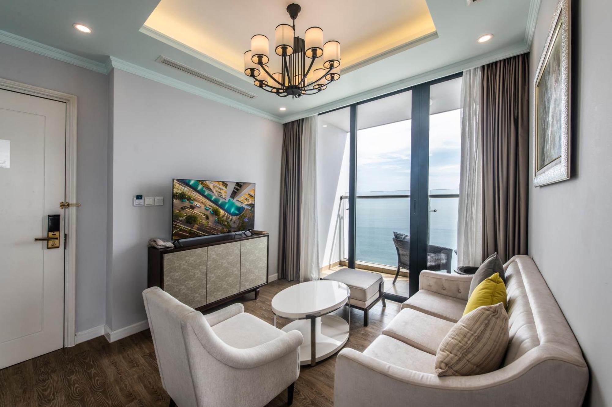 Khách sạn Vinpearl Condotel Beachfront Nha Trang