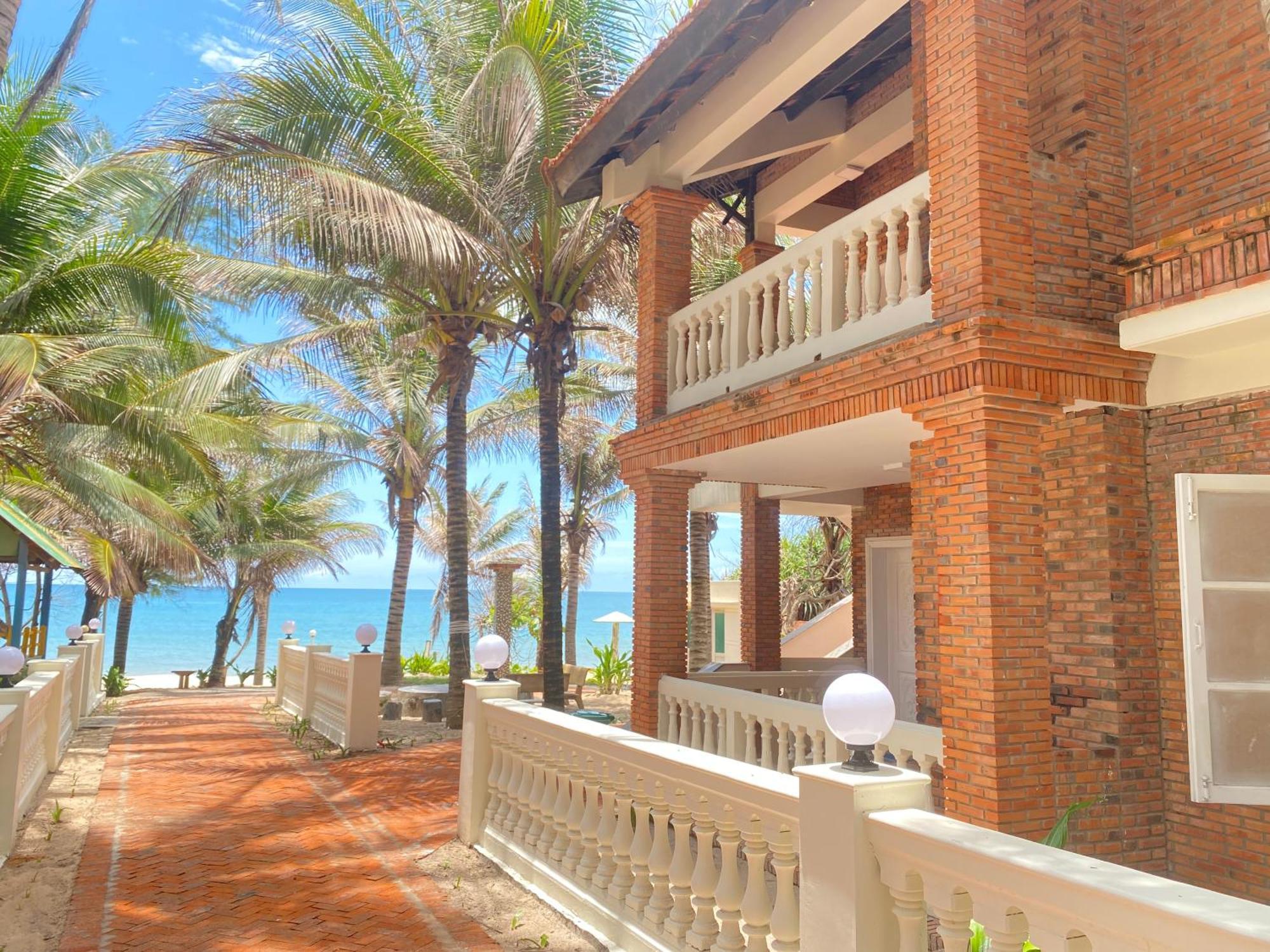 Kega Lighthouse Resort 3*
