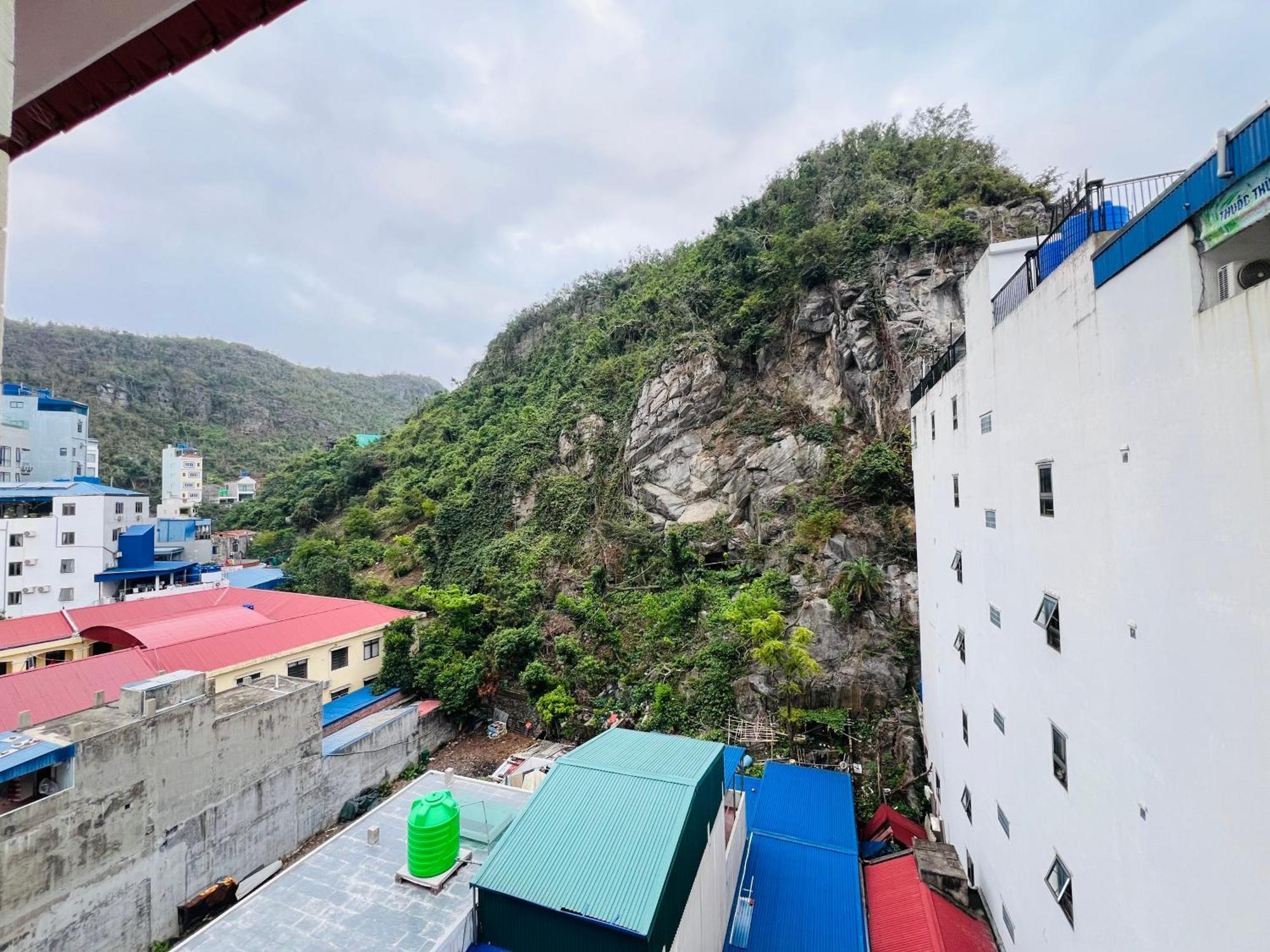 Gia Bao Hotel Cat Ba Island