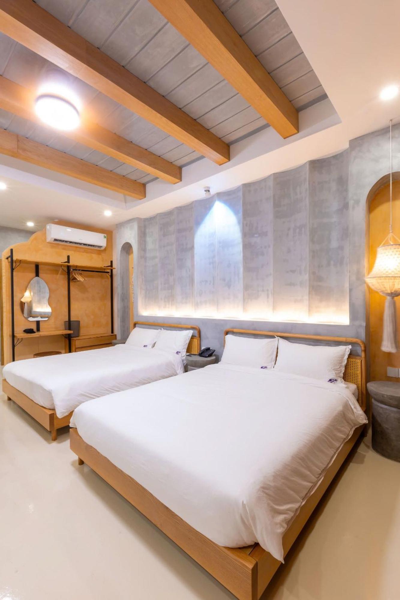 Chiu Chiu Dao Phu Quy Hotel 4*