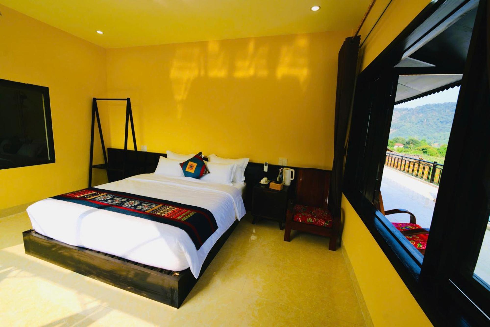 Ban Bang Tours & Motorbike Homestay *