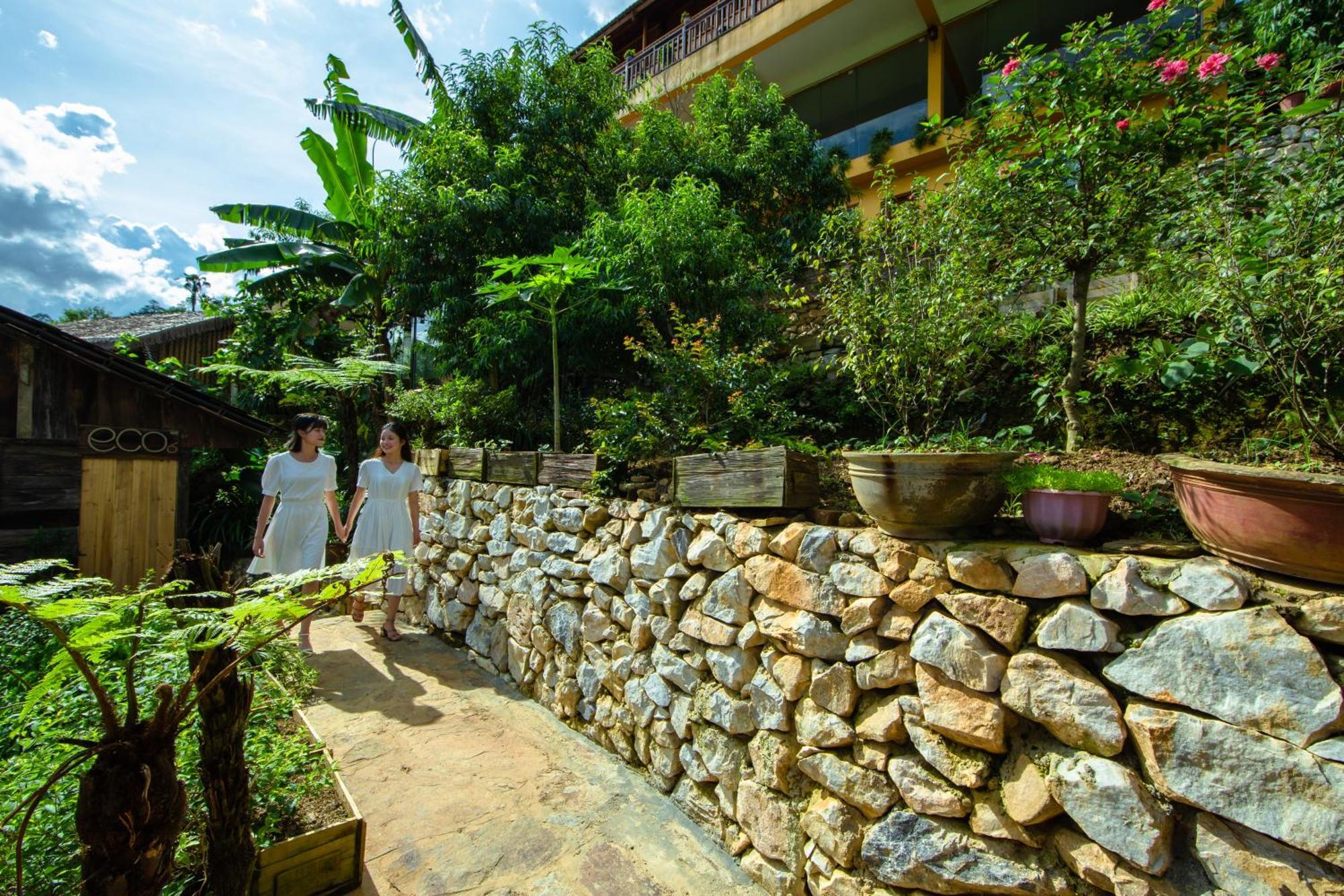 Eco Farmer House & Restaurant, Coffee - Muong Hoa, 3*