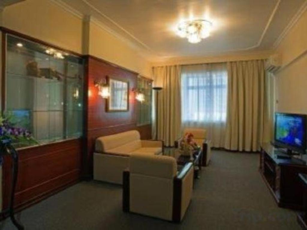 Hotel Huu Nghi 4*