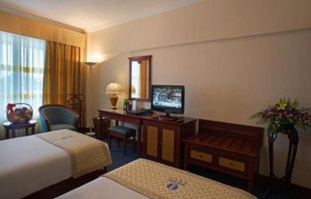 Huu Nghi 4* Hai Phong